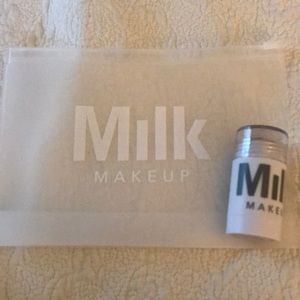 Milk makeup matte bronzing stick